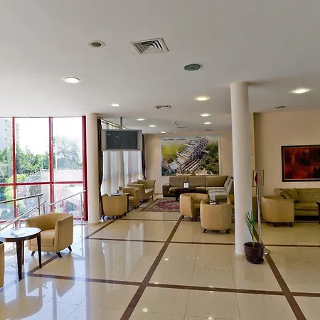 Helios 4* Golden Sands