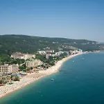 Helios Hotell